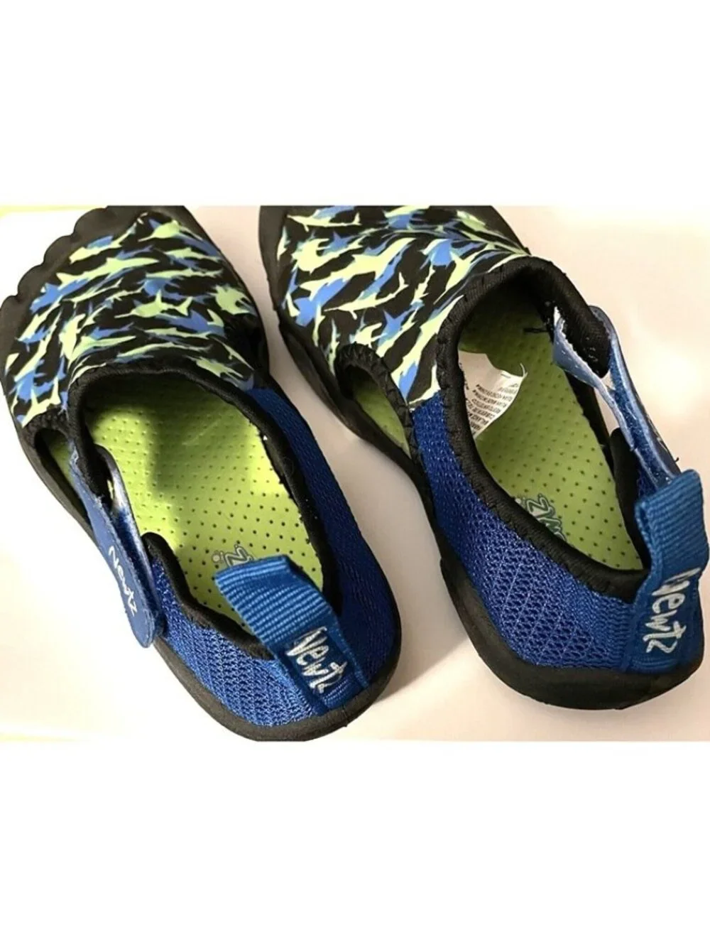 Newtz Water Shoes Girl/Boys Children Size 11/12 Bumper Toe Swim Sandal Blue/Grn